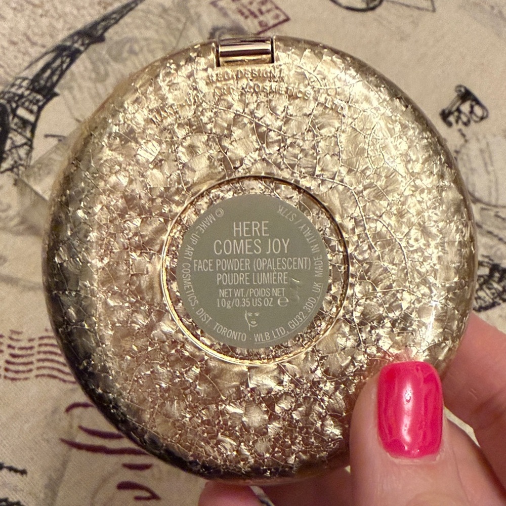 MAC Cosmetics Highlighter - Radiant Gold - Picture 2 of 2